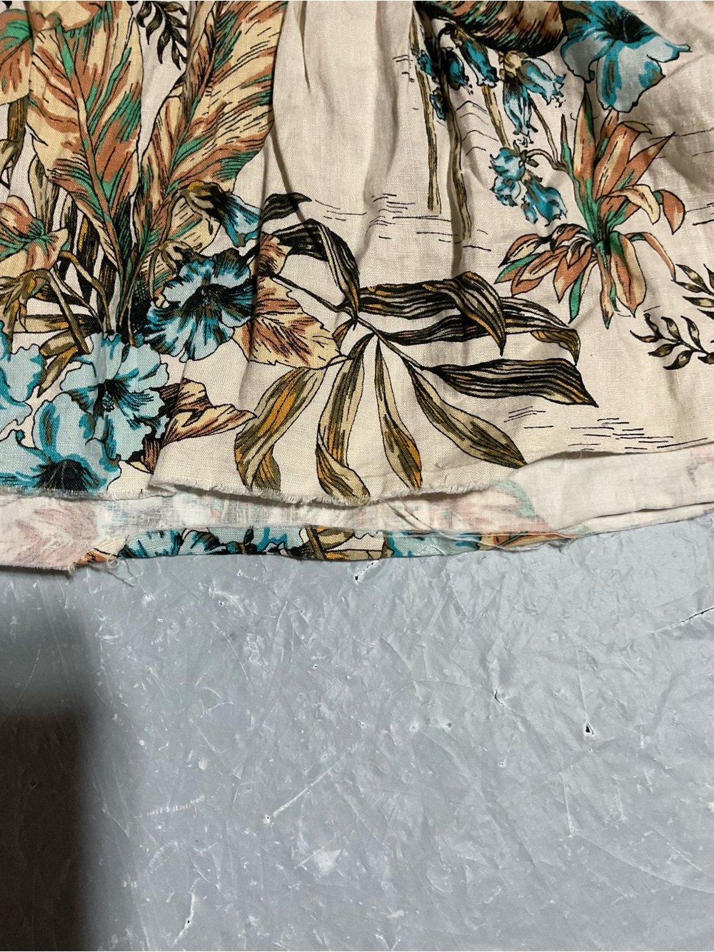Sleeveless Cream Floral Button-Front Sundress - Picture 7 of 11